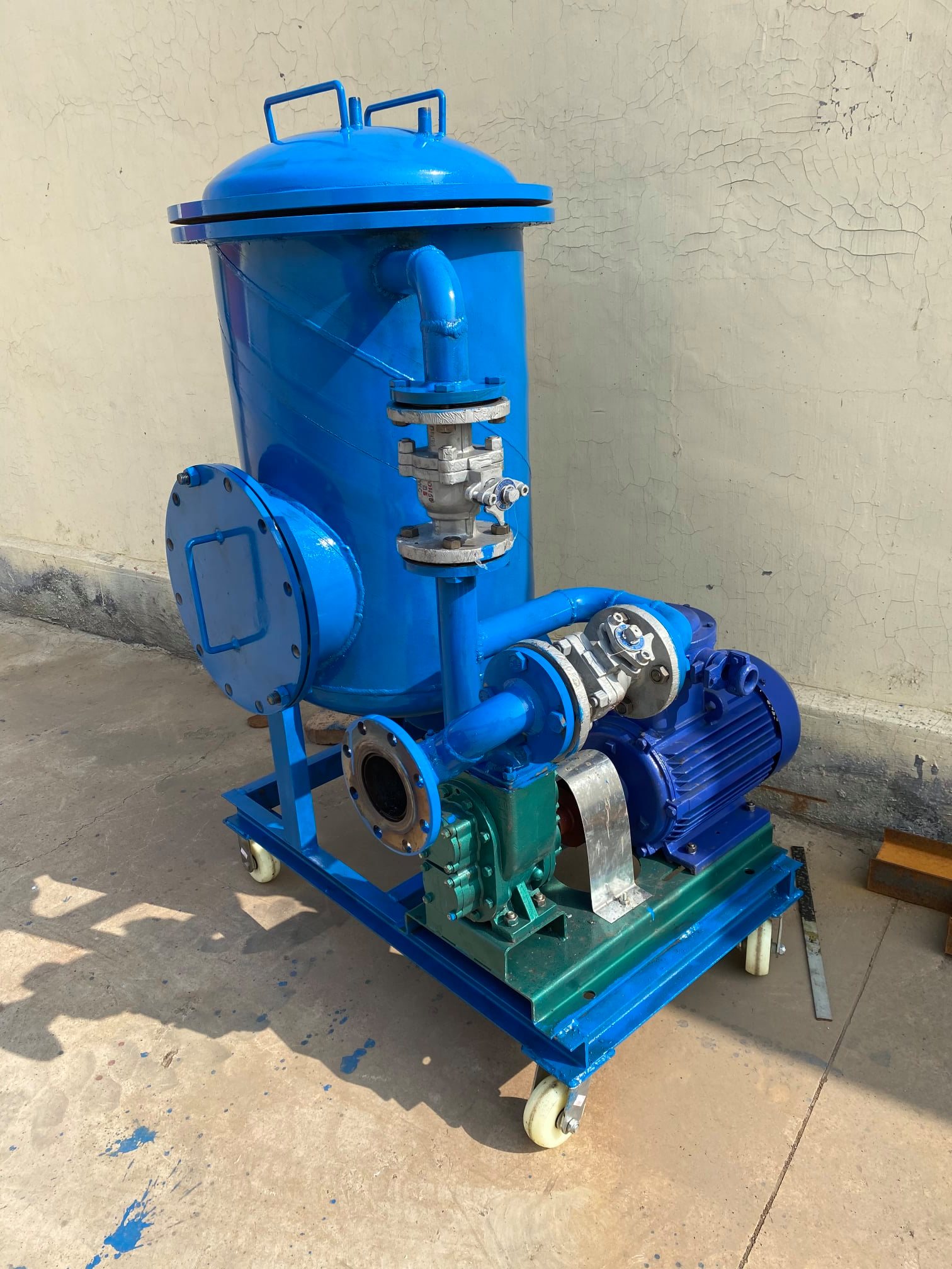 New small filter tank for fuel oil color bleaching